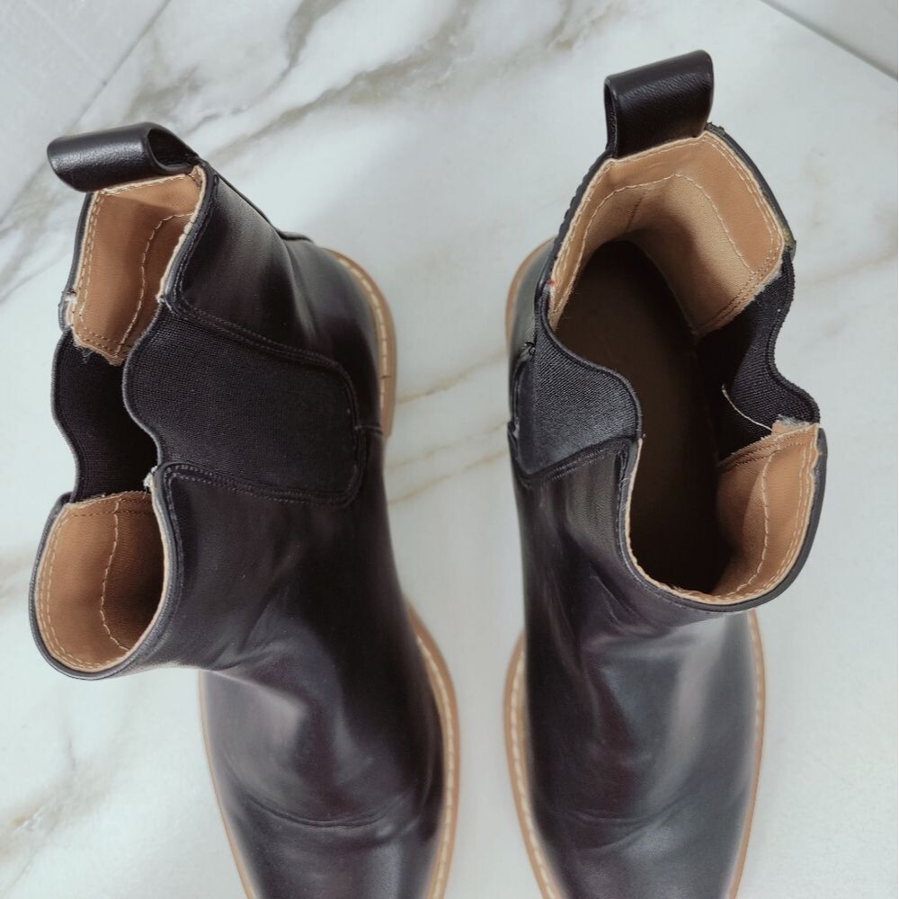 EUC Universal Thread Women's Pearl Black Faux Leather Chelsea Ankle Boots, 7.5 - Picture 6 of 11